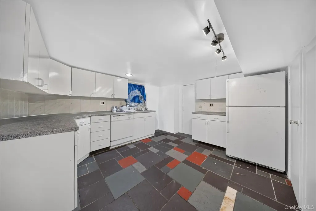 47-39 197th Street Flushing NY 11358