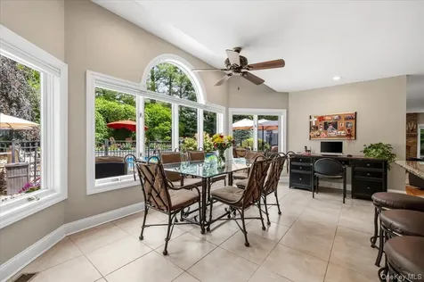 4 Shannon Drive Woodbury NY 11797