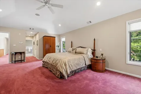 4 Shannon Drive Woodbury NY 11797
