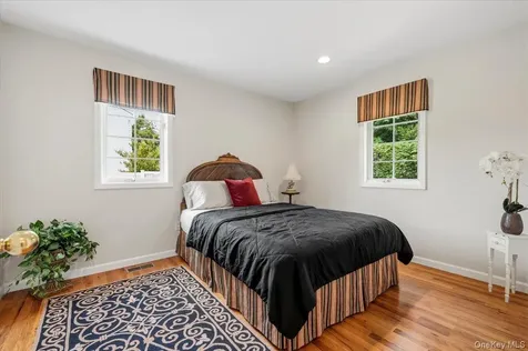 4 Shannon Drive Woodbury NY 11797