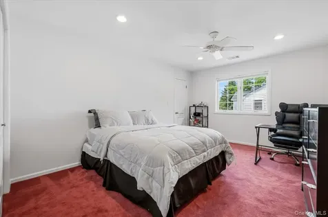 4 Shannon Drive Woodbury NY 11797