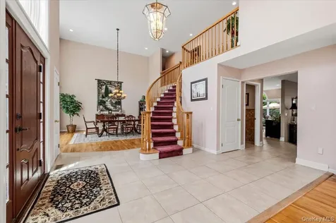 4 Shannon Drive Woodbury NY 11797