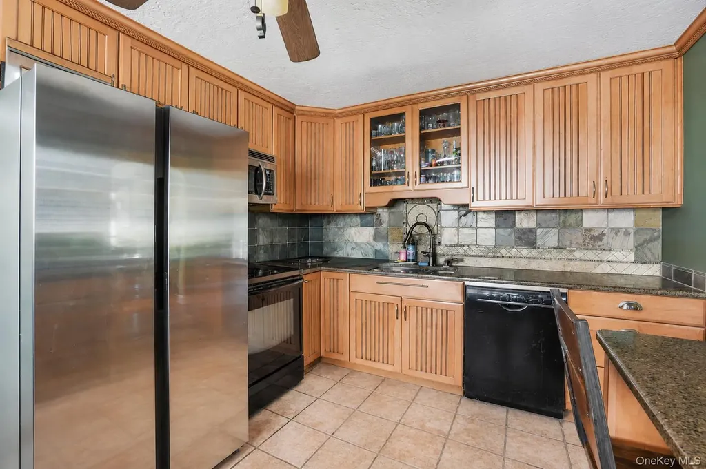 35 Lakeview Avenue Poughkeepsie NY 12601