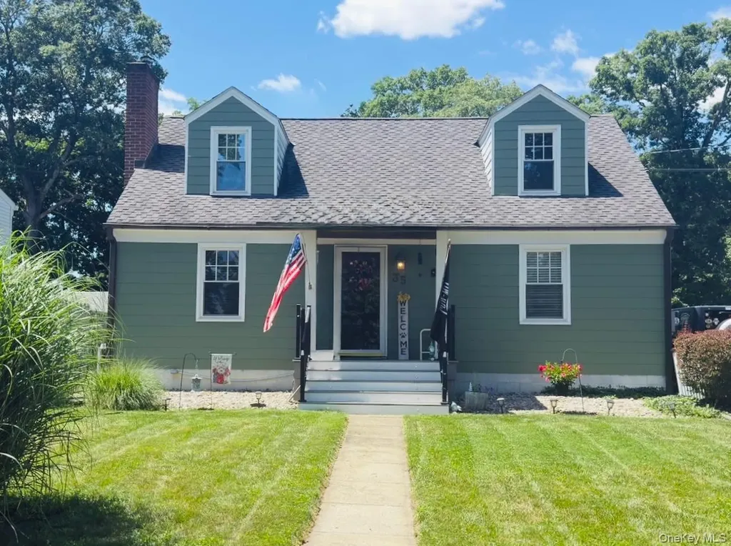 35 Lakeview Avenue Poughkeepsie NY 12601