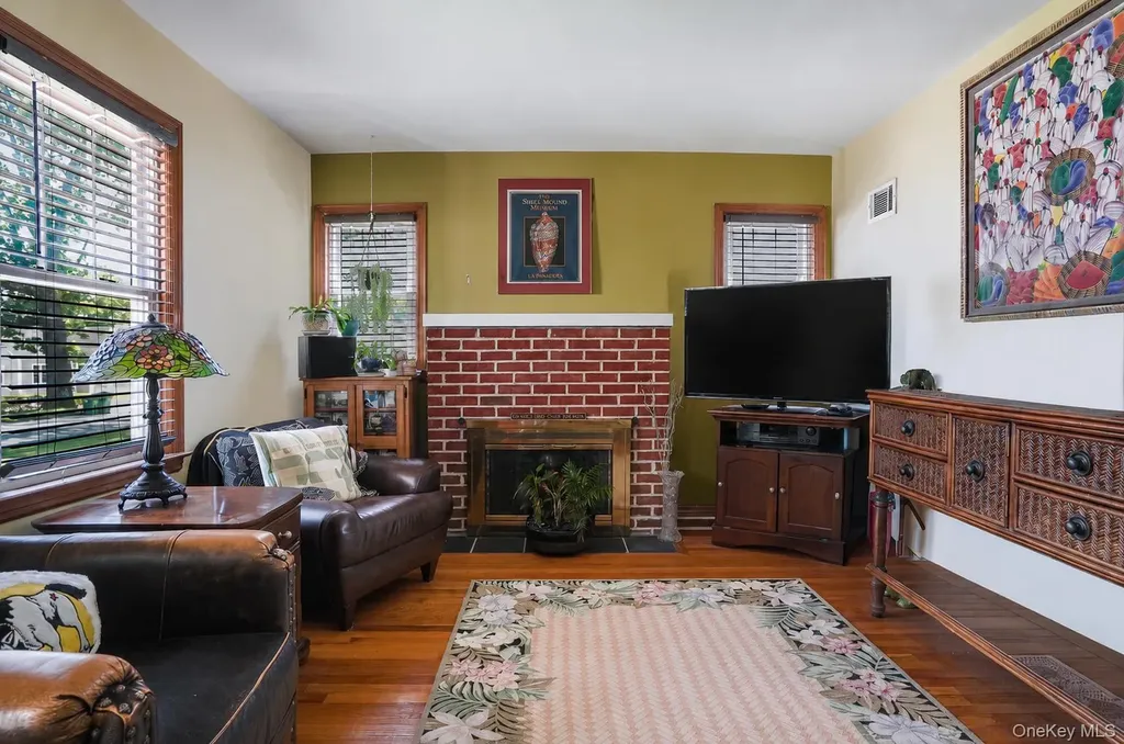 35 Lakeview Avenue Poughkeepsie NY 12601