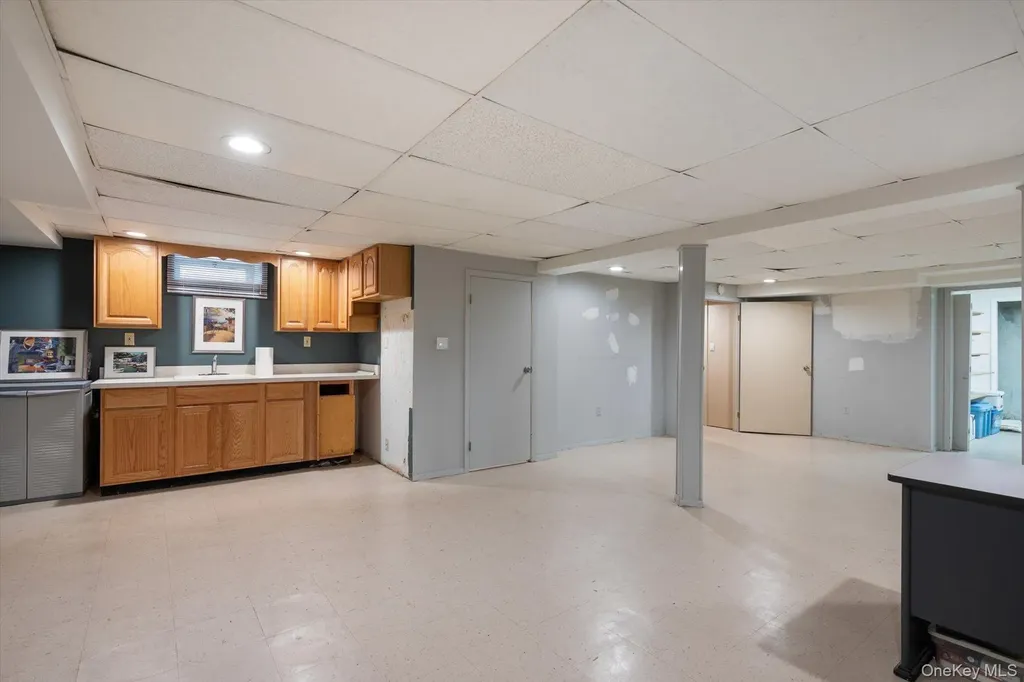 19 Cypress Street Floral Park NY 11001