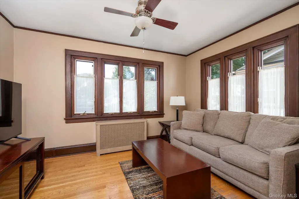 19 Cypress Street Floral Park NY 11001