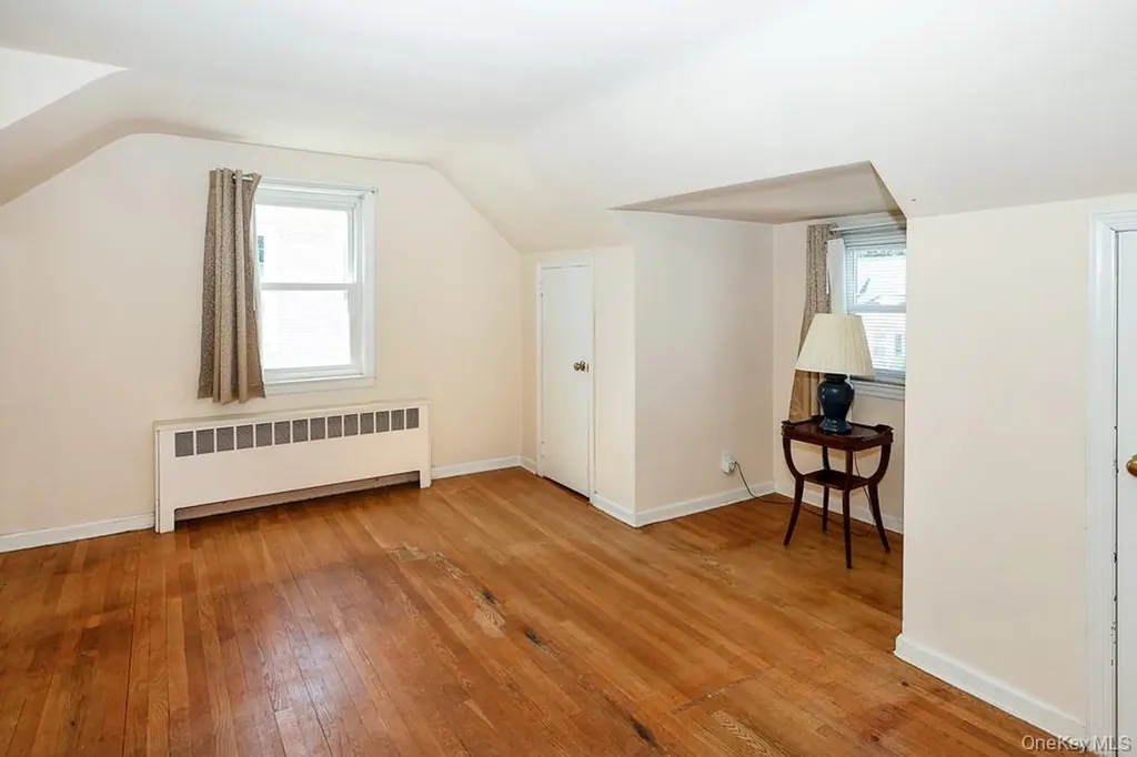 560 N 6th Street New Hyde Park NY 11040