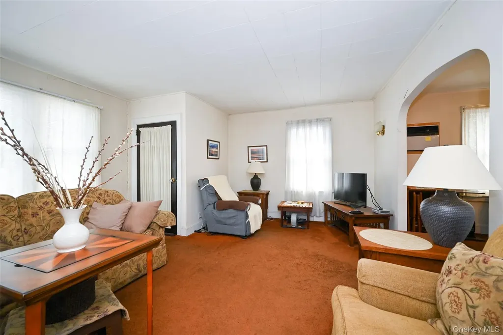 171-37 Courtney Avenue Flushing NY 11358