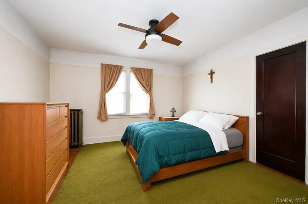 171-37 Courtney Avenue Flushing NY 11358
