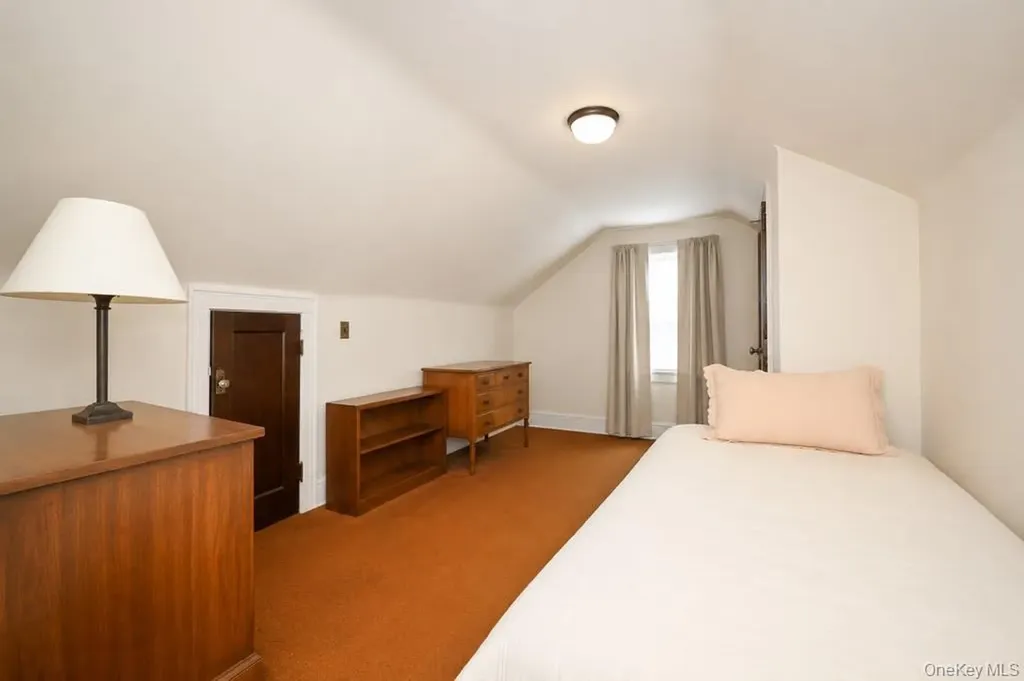 171-37 Courtney Avenue Flushing NY 11358
