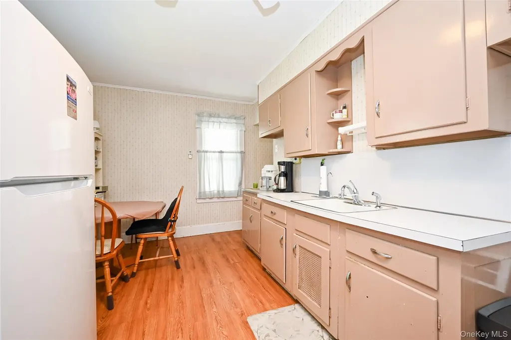 171-37 Courtney Avenue Flushing NY 11358