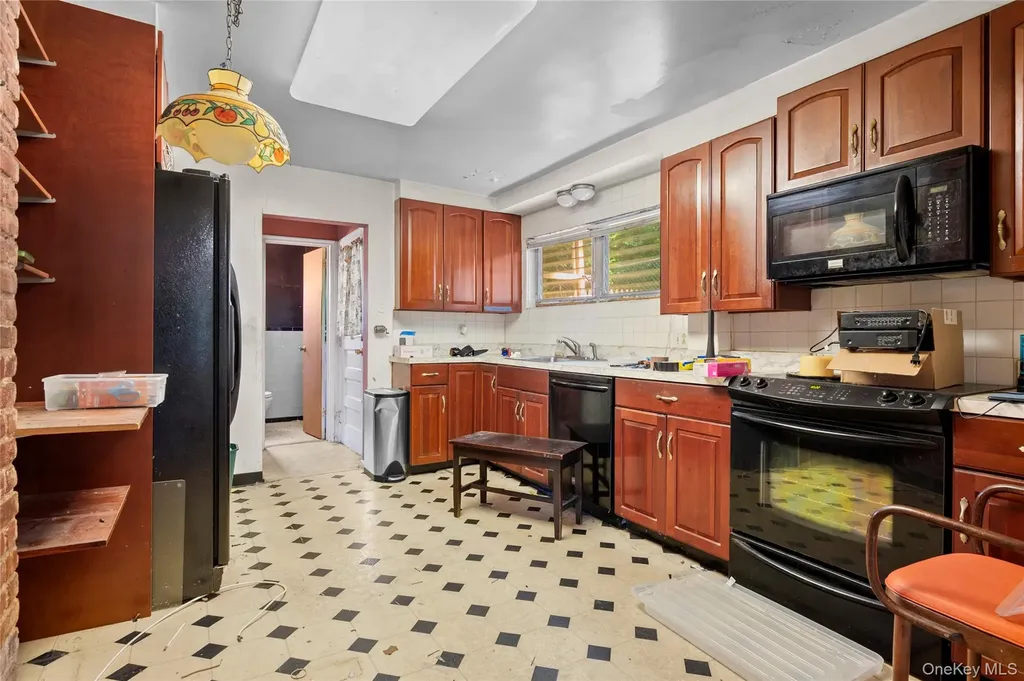 74 Jervis Road Yonkers NY 10705