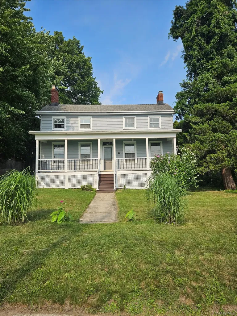 14 Rams Hill Road Glenwood Landing NY 11757