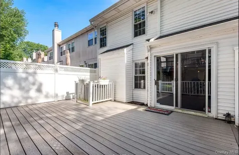138 The Knoll Syosset NY 11791