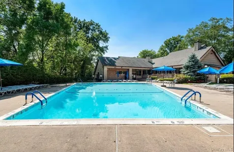 138 The Knoll Syosset NY 11791
