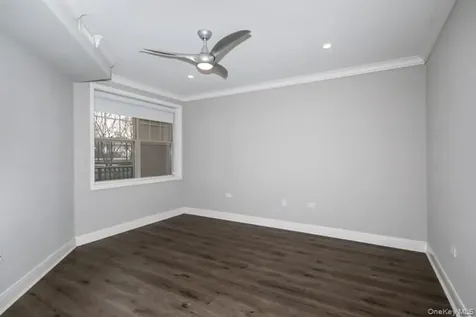 1100 Avalon Street Glen Cove NY 11542