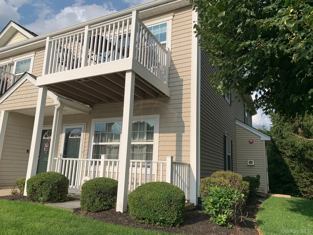 301 Willow Lane Valley Stream NY 11580