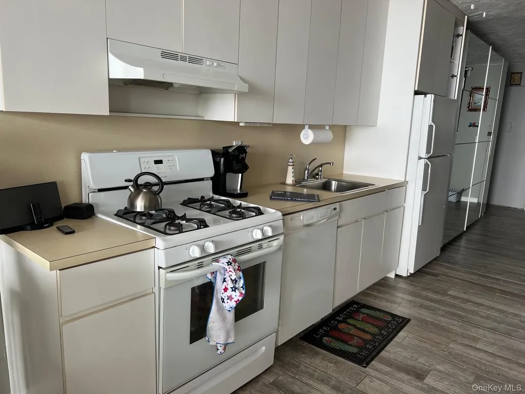 830 Shore Long Beach NY 11561