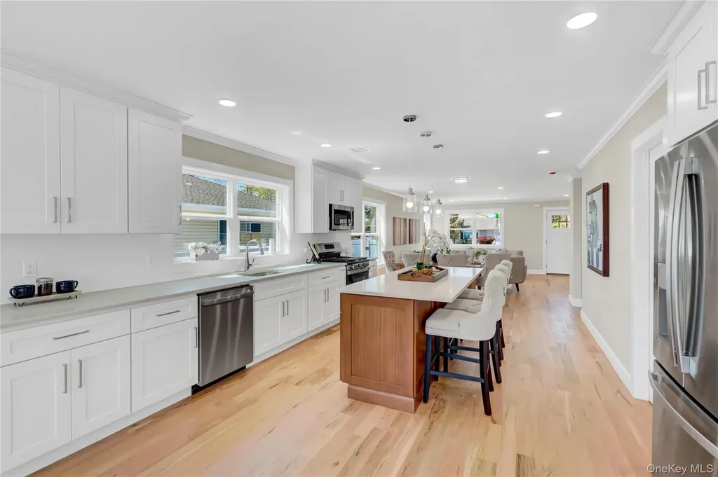 710 Franklin Avenue Massapequa NY 11758
