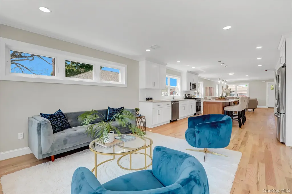 710 Franklin Avenue Massapequa NY 11758