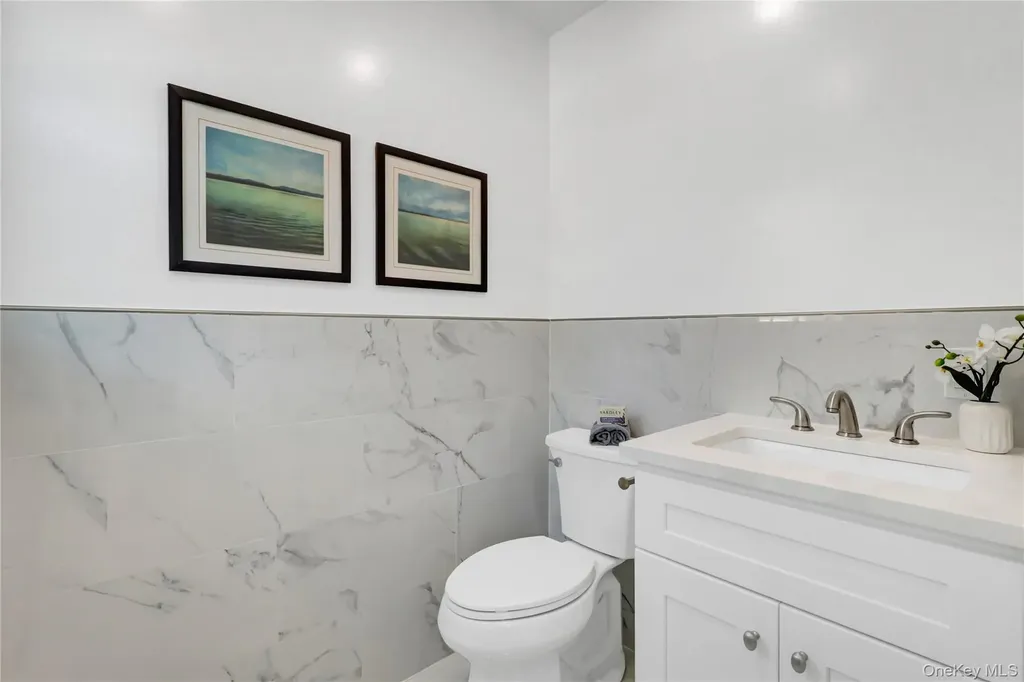 710 Franklin Avenue Massapequa NY 11758
