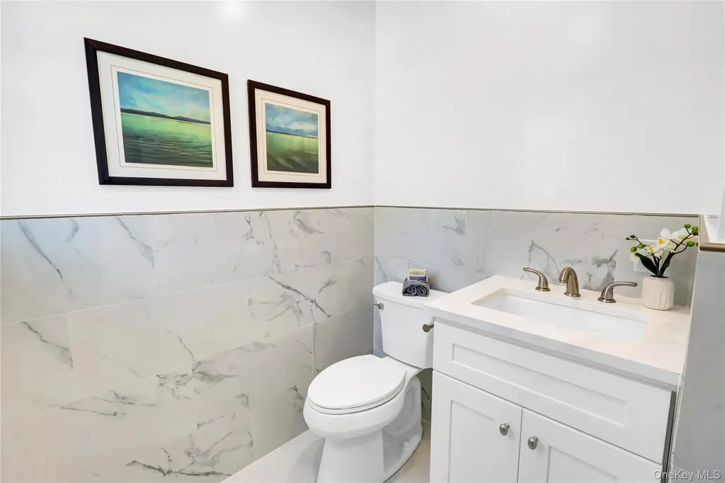 710 Franklin Avenue Massapequa NY 11758
