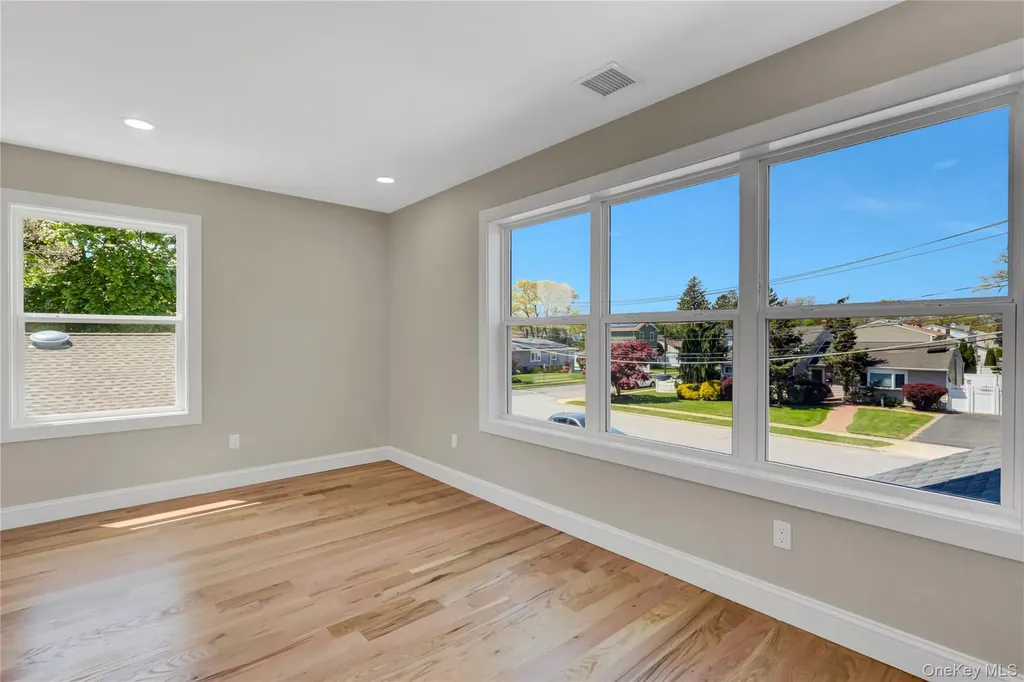710 Franklin Avenue Massapequa NY 11758