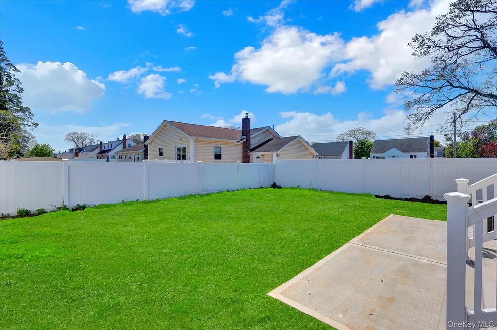 710 Franklin Avenue Massapequa NY 11758