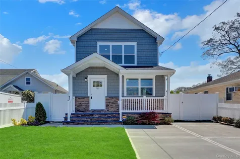 710 Franklin Avenue Massapequa NY 11758