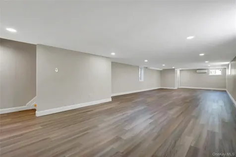 710 Franklin Avenue Massapequa NY 11758
