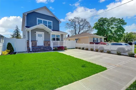 710 Franklin Avenue Massapequa NY 11758