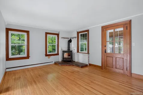 390 Water Street Hudson NY 12534