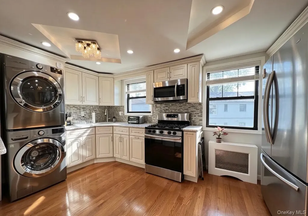 13714 68th Drive Flushing NY 11367
