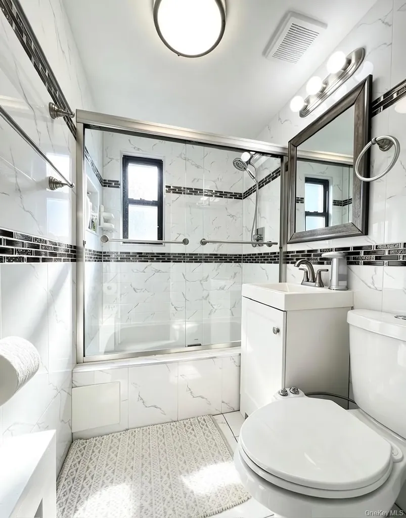 13714 68th Drive Flushing NY 11367