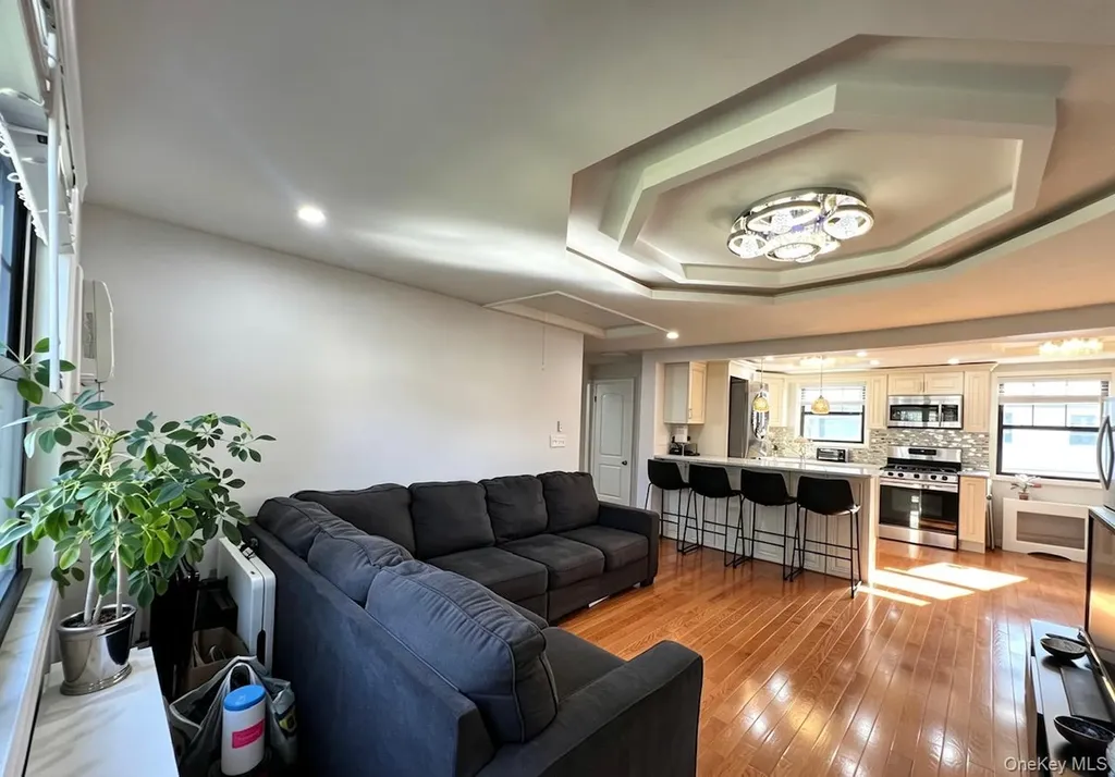 13714 68th Drive Flushing NY 11367