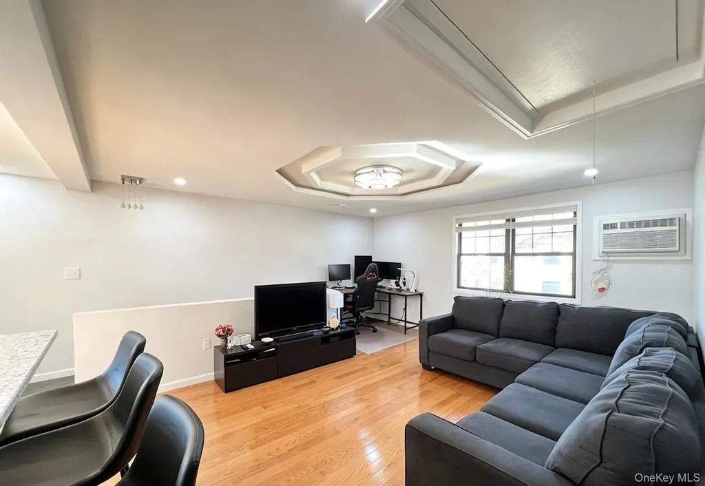 13714 68th Drive Flushing NY 11367