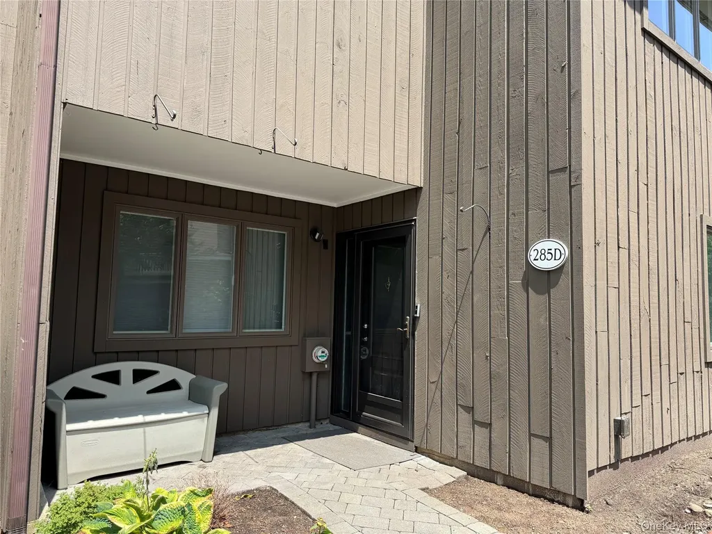 285 S Broadway Tarrytown NY 10591