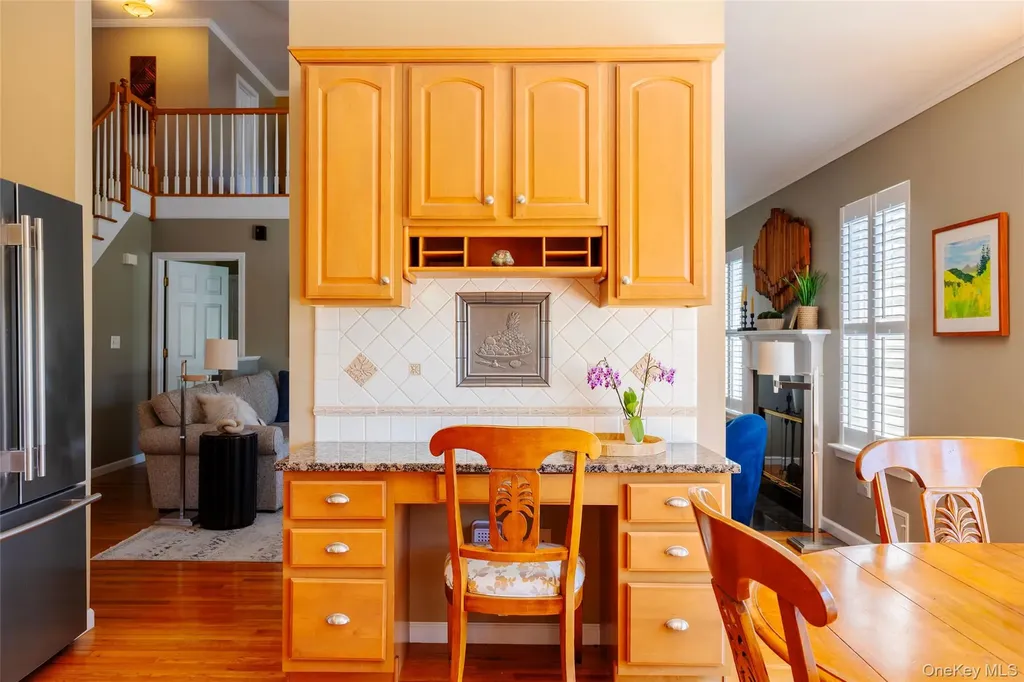 5 Equestrian Way Poughquag NY 12570