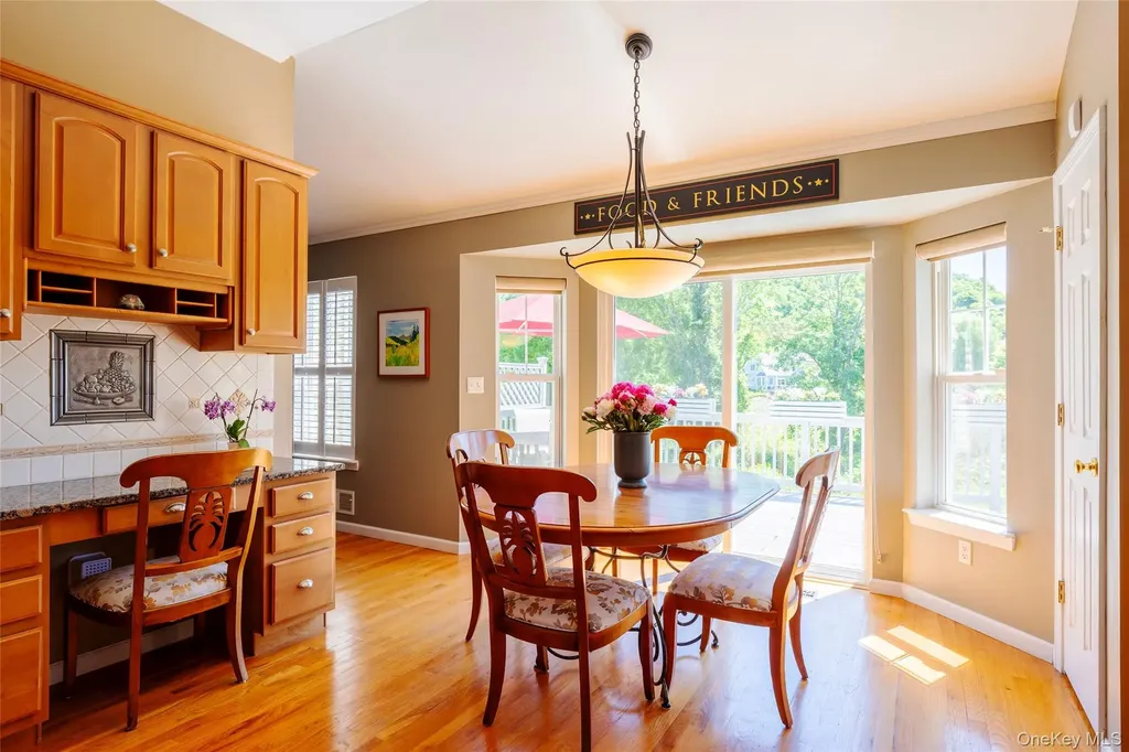 5 Equestrian Way Poughquag NY 12570
