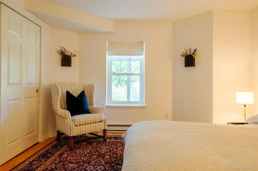5 Equestrian Way Poughquag NY 12570