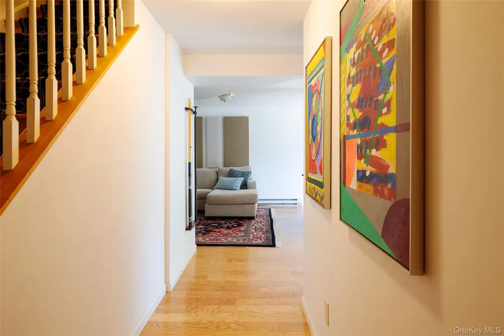 5 Equestrian Way Poughquag NY 12570