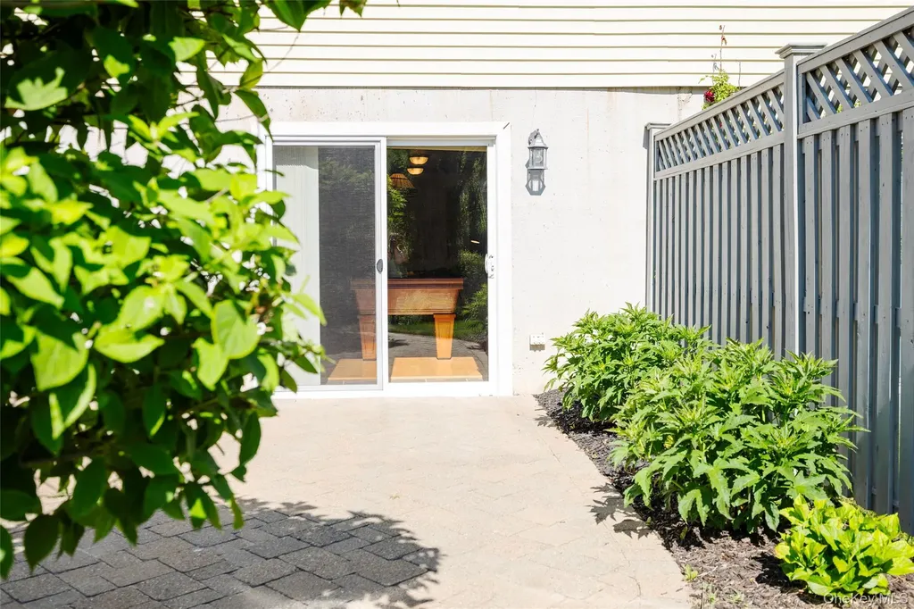 5 Equestrian Way Poughquag NY 12570