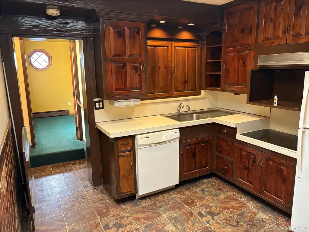 11 New York Avenue Massapequa NY 11758