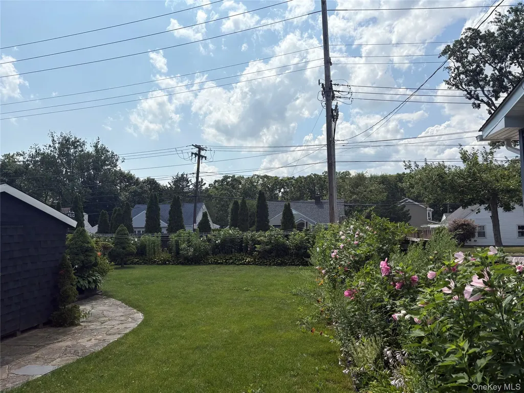 11 New York Avenue Massapequa NY 11758
