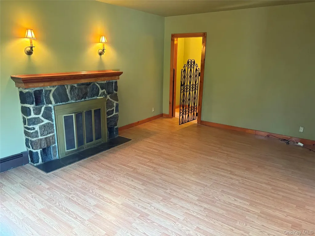 11 New York Avenue Massapequa NY 11758