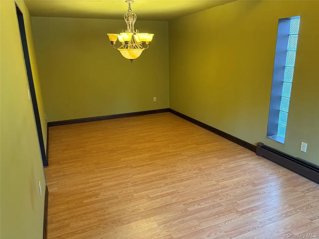 11 New York Avenue Massapequa NY 11758
