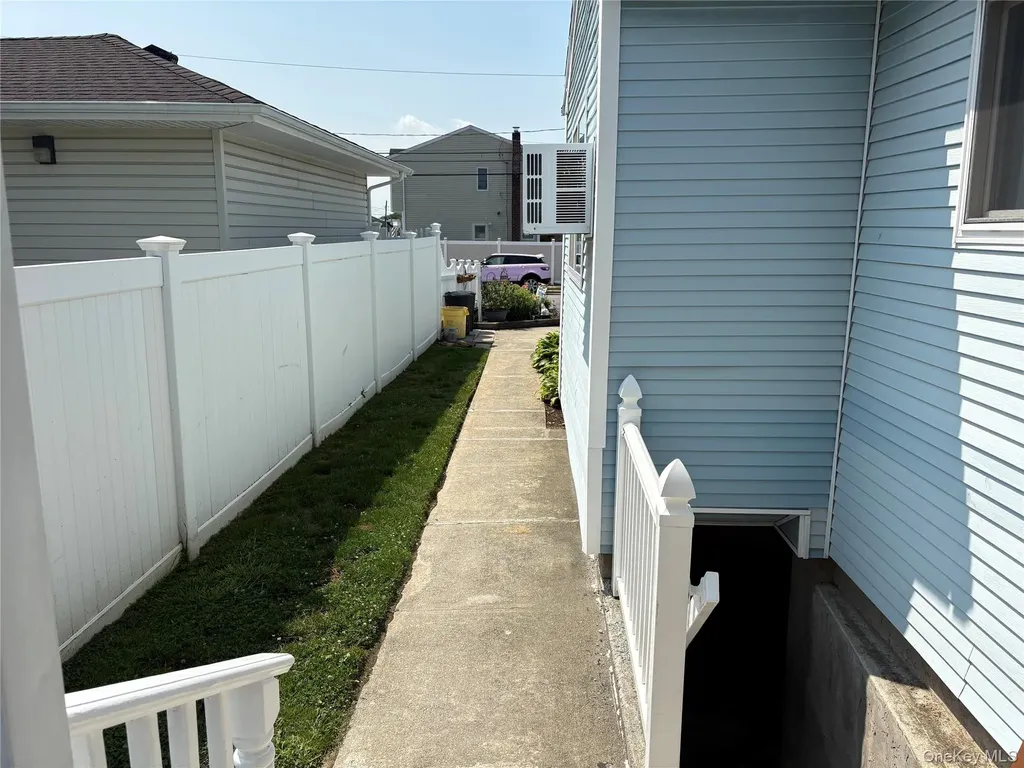64 Sherman Avenue Bethpage NY 11714