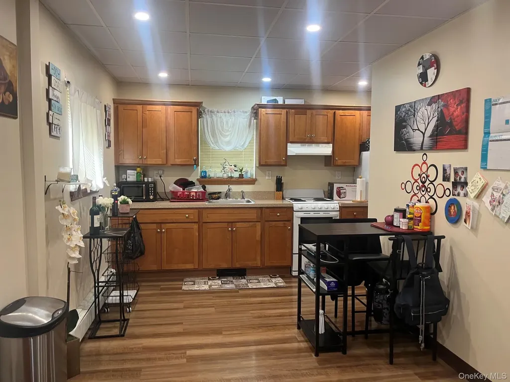 39 Hooker Apt 3 Avenue Poughkeepsie NY 12601