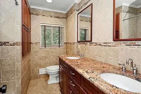 7 Beatrice Lane Old Bethpage NY 11804